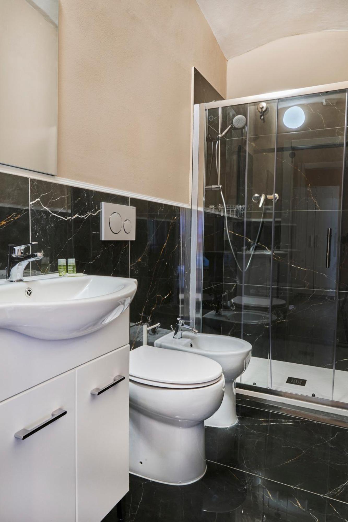 Cattaleya Rooms Флоренция Экстерьер фото